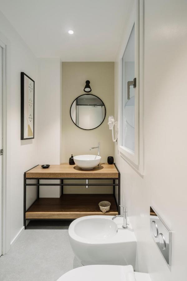 Temporas Design Rooms Кальярі Екстер'єр фото