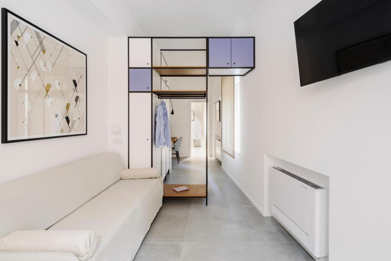 Temporas Design Rooms Кальярі Екстер'єр фото