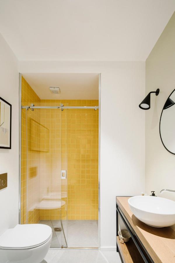 Temporas Design Rooms Кальярі Екстер'єр фото